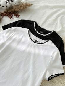 Tseoso 两件装休闲简约撞色狗牙刺绣基础款圆领短袖T恤，适合外出、街头风、时尚、亲子装、姐妹装，春夏皆宜。 - 黑與白 - 查看 6