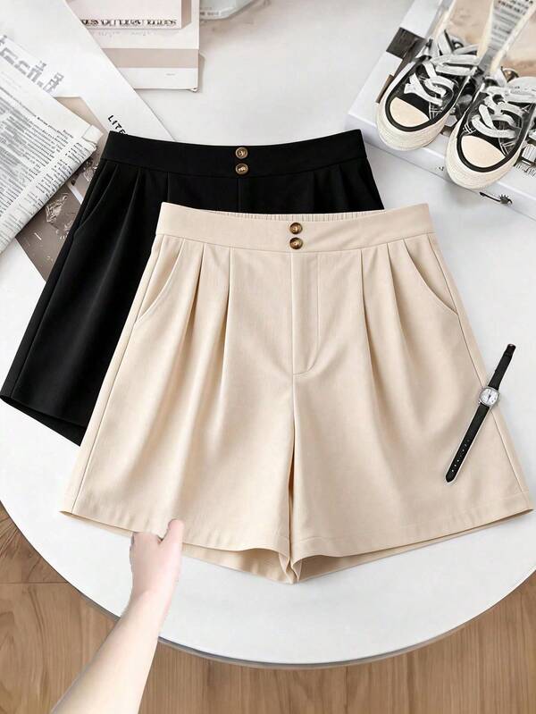 GlowEve CURVE Quần short nữ cỡ lớn, cạp cao, túi xéo, ống rộng, trang trí cúc.