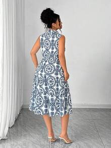 SHEIN CURVE+ 大码女士优雅印花系带无袖连衣裙 蓝白中长连衣裙 翻领中长连衣裙 女士碎花中长连衣裙 印花茶会连衣裙 无袖中长连衣裙 婚礼宾客礼服 女士曲线大码夏季连衣裙 女士连衣裙 大码女士夏季套装 - 彩色 - 查看 2
