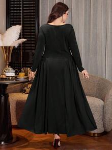 Modelyn Elegantes einfarbiges Kleid mit quadratischem Ausschnitt, Langarm, Perlendekor an der Taille, Chiffon, Normalgröße, für Frühling und Herbst, Große Größen - Schwarz - Übersicht 2