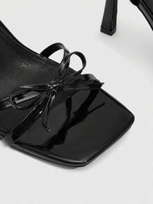 CUCCOO SZL 女士方头水钻踝带凉鞋，圣诞节必备 - 黑色 - 查看 2