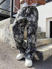 Manfinity Homme 男士街头风运动休闲裤，采用INS风格高街字母印花设计，非常适合波士顿周末短途旅行、音乐节、夏威夷海滩度假以及日常休闲穿着，秋季必备。 - 黑色 - 查看 5