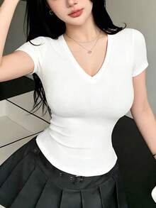 DAZY 女士休闲日常通勤简约纯色V领短袖修身T恤，夏季 - 白色 - 查看 4