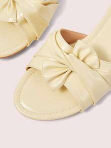 CUCCOO DOLLMOD Sandalias planas cómodas de color amarillo claro para damas, sandalias con suela con lazo de estilo dulce - Caqui claro - Ver 8