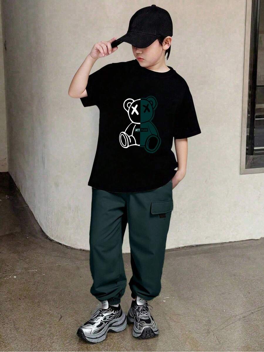 SHEIN Mirajuku 2件套男童印花黑色短袖T恤和米色工装裤休闲套装,春夏款 - 墨綠色 - 查看 1