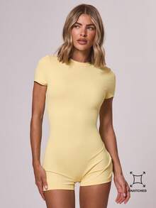 MUSERA ESSENTIALS 短袖连体紧身衣，基础款，适合假日、夏季、度假、节日、音乐会、秋季、纳什维尔等场合，可爱少女风，冬季、夜晚、春季穿着，优雅时尚。 - 黃色 - 查看 1