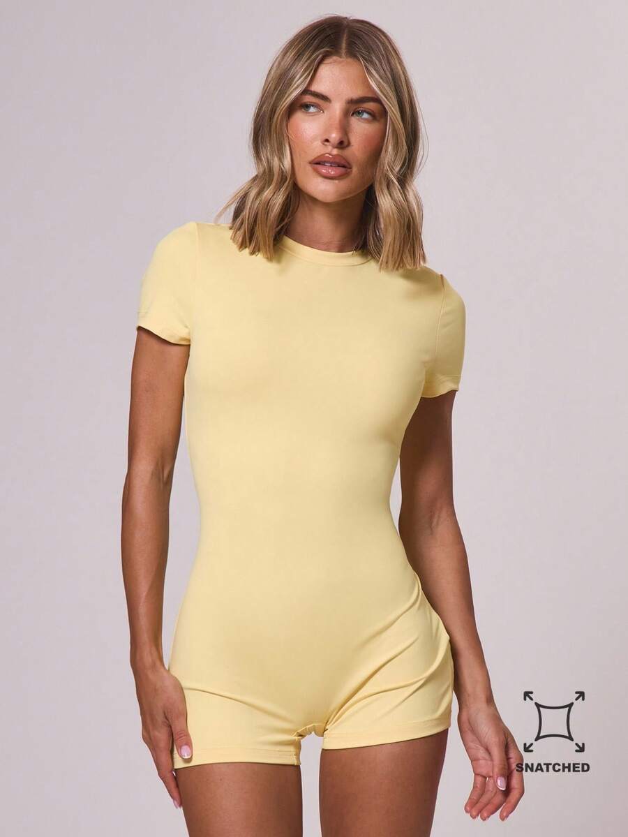 MUSERA ESSENTIALS 短袖连体紧身衣，基础款，适合假日、夏季、度假、节日、音乐会、秋季、纳什维尔等场合，可爱少女风，冬季、夜晚、春季穿着，优雅时尚。 - 黃色 - 查看 1