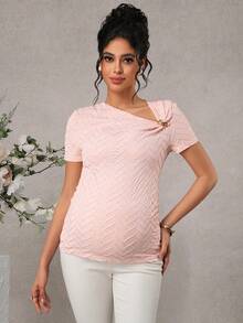 SHEIN 孕妇优雅不对称领口3D玫瑰金纽扣装饰短袖T恤 - 粉色 - 查看 4