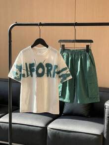 2pcs/Set Tween Boy White Summer Casual Graphic City Break Korean Style Loose Fit Round Neck Short Sleeve T-Shirt And Shorts Set For School Sports - Green - View 3