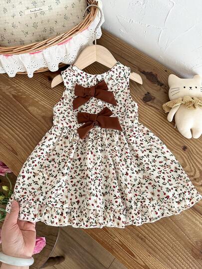 SHEIN 女婴3个月-3岁外出连衣裙，1件套休闲可爱日常秋季穿搭，棕色蝴蝶结装饰无袖蓬蓬裙