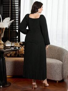 Modelyn Elegante conjunto de 2 piezas de talla grande con blusa de manga larga ajustada con decoración de diamantes en el cuello y falda plisada de unicolor - Negro - Ver 2