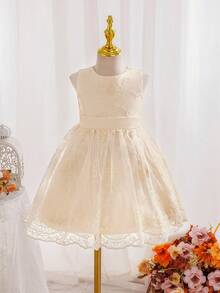 SHEIN Glamorique Kids 杏色刺绣网纱无袖蓬蓬裙，缎面面料，蝴蝶结装饰，优雅婚礼派对礼服，欧美风格，正式舞台表演礼服 - 杏色 - 查看 3