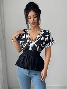 SHEIN Elenzya 女士优雅V领印花褶裥下摆黑色衬衫，适合休闲外出、约会、夏季度假、海滩穿着 - 黑與白 - 查看 3