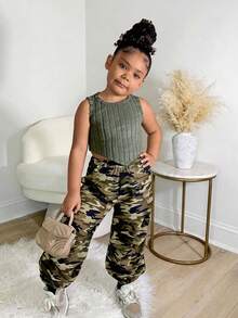 女童休闲迷彩针织背心和迷彩工装裤套装 - 綠色 - 查看 1