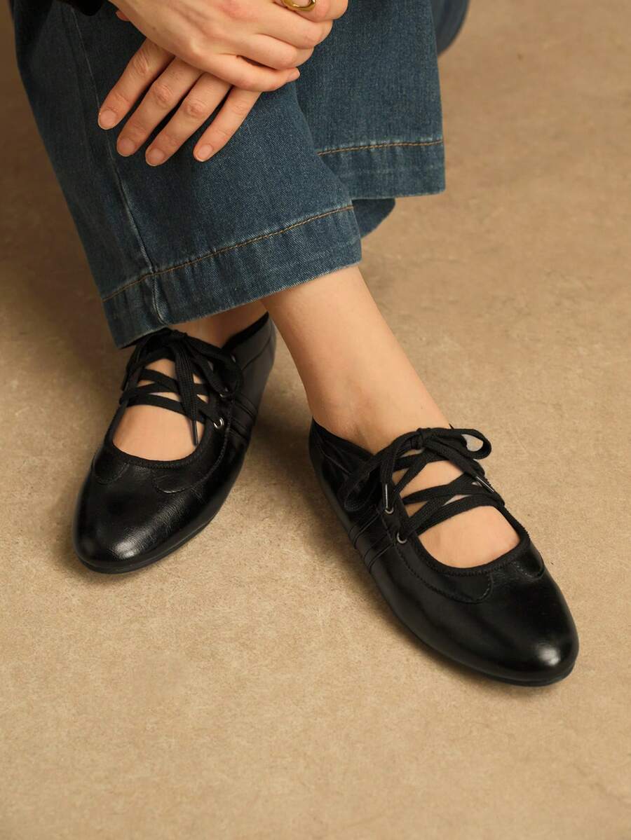 Rosivie Women's Lace-Up Design Casual Flat Shoes, Versatile For Daily Wear - Black - View 1