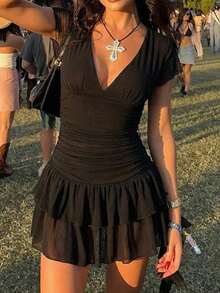 SHEIN EZwear 黑色针织网眼V领短袖修身连衣裙 - 黑色 - 查看 8