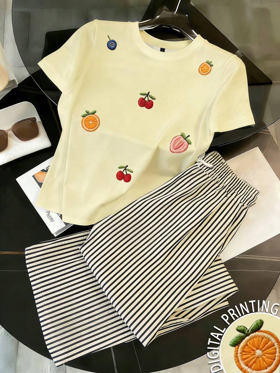 Resyla 女士水果刺绣圆领短袖上衣和条纹印花裤休闲两件套 - 淡黃色 - 查看 1