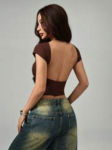 SHEIN PETITE 4件装休闲纯色撞色圆领紧身露背镂空T恤，适合春夏女装短袖上衣，纯色上衣，修身上衣，基础款上衣，套装包含多件上衣。 - 彩色 - 查看 2