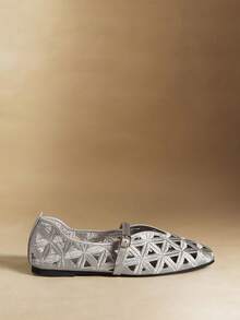Rosivie Sepatu Loafer Kasual Slip-On Wanita dengan Desain Gesper dan Bagian Dalam Berongga - Perak 1 - View 2