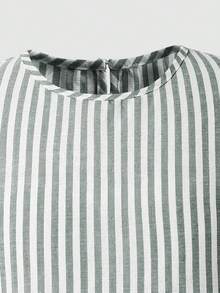 SHEIN 少女休闲日常蓝色条纹蝴蝶结露背背心和短裤两件套 - 橄欖綠 - 查看 9