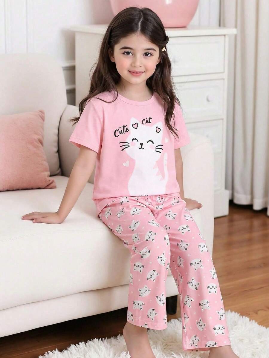 SHEIN 女童猫咪印花圆领短袖上衣和裤子休闲家居服睡衣套装 - 彩色 - 查看 1