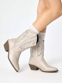 Off-white embroidery