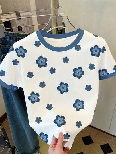 Elegant Retro Denim Floral Pattern, Tween Girl Casual Minimalist Round Neck Short Sleeve T-Shirt Suitable For Spring And Summer Daily Wear