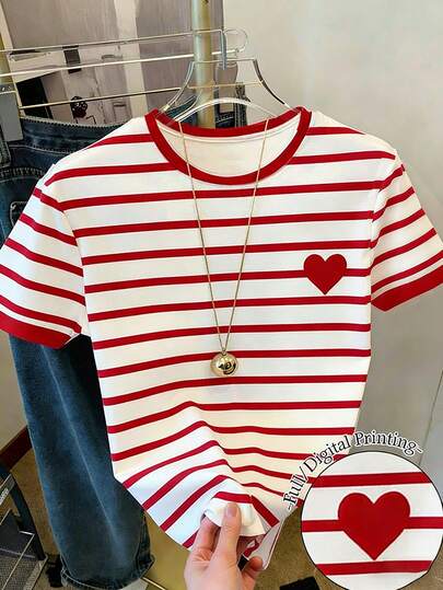 Blusa de manga corta con estampado digital de rayas y corazones para niñas preadolescentes, casual y cómoda para primavera/verano, moda, adecuada para actividades al aire libre, picnics, fotografía callejera, hogar, escuela, festivales, regalos