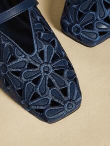 Rosivie Women's Buckle Design Floral Hollow-Out Fashion Flats - Sapphire Blue 2 - View 5