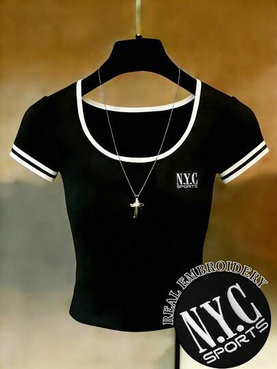 Resyla New Arrival High-Quality Embroidered Regular Fit Women's Cropped Fitted T-Shirt With Embroidered Floral Design