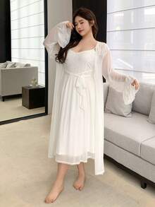 Dazy Plus Sexy Pure White Sleepwear 2 Pieces Set, Loose Robe & Nightgown, Elegant Plus Size Women Pajamas For Spring & Summer - White - View 3