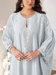 SHEIN Najma 极简主义电脑串珠装饰女式宽松时尚连衣裙 - 淺藍色 - 查看 6
