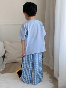 Dazy Kids 2件組 男童圓領純色針織短袖T恤 + 梭織格紋長褲休閒套裝，春/夏 - 藍色 - 查看 2