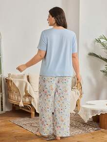 Serenescape Conjunto de pijama casual con top de camiseta de manga corta de cuello redondo y unicolor holgado en talla grande, combinado con pantalones rectos de pierna ancha con estampado floral - Multicolor - Ver 2