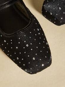 Rosivie Women's Buckle Design Square Toe Fashionable Flat Shoes - Black - View 5