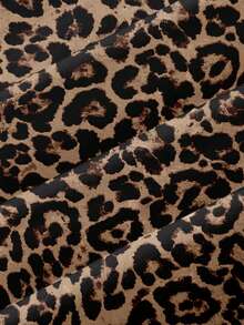 SHEIN VCAY 大码女式豹纹V领休闲百搭日常衬衫，适合夏季穿着，动物纹上衣，蝙蝠袖上衣，豹纹上衣，豹纹衬衫，猎豹纹上衣，女式休闲装，宽松上衣，女式夏季服装 - 白色 - 查看 7