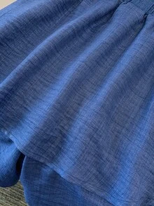 SHEIN Tall CURVE Bộ đồ 2 mảnh cỡ lớn với chi tiết bèo nhún, áo croptop không dây và quần, phong cách ngọt ngào và mát mẻ màu xanh dương. - Màu xanh lam - Xem 4