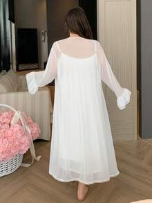 Dazy Plus Sexy Pure White Sleepwear 2 Pieces Set, Loose Robe & Nightgown, Elegant Plus Size Women Pajamas For Spring & Summer - White - View 2