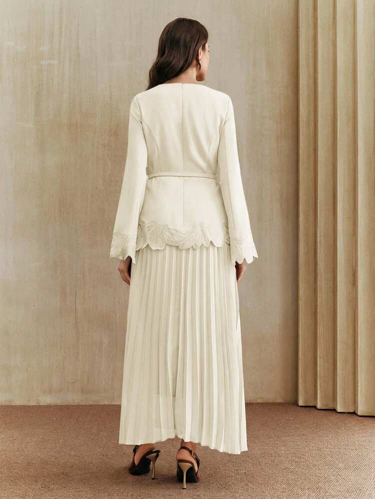 Women's Spring Apricot Vintage Elegant Embroidered Waist Pleated Dress