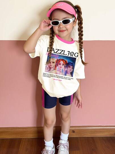 SHEIN 白色和藏蓝色，时尚韩流卡通女孩肖像印花，少女休闲宽松圆领短袖T恤搭配紧身骑行短裤两件套，适合春夏日常穿着、外出、返校等场合。