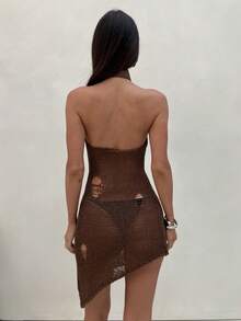 Aloruh 女士春夏新款棕色优雅性感时尚前卫Y2K波西米亚风千禧辣妹音乐节海滩度假镂空针织露背不对称下摆毛衣连衣裙 - 棕色 - 查看 2