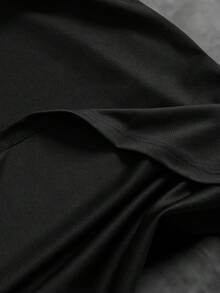 Sport MetroGents 男士极简印花圆领短袖运动T恤 - 黑色 - 查看 3