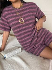 SHEIN EZwear Bộ đồ nữ dệt kim kẻ sọc màu tím, bộ hai mảnh mặc nhà mùa hè, bộ đồ dệt kim hai mảnh kẻ sọc, bộ đồ hai mảnh thoải mái, bộ đồ đi nghỉ mát cho nữ, bộ đồ phối hợp cho nữ, bộ hai mảnh ngắn cho nữ, bộ đồ hai mảnh thường ngày cho nữ, bộ đồ hai mảnh thường ngày cho nữ, bộ đồ hai mảnh phong cách retro cho nữ, bộ đồ Zoey, bộ đồ hai mảnh mặc nhà - Hồng - Xem 4