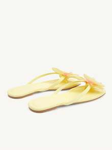 CUCCOO CHICEST Giày sandal quai ngang sang trọng dành cho nữ, sandal đế bằng họa tiết da rắn dập nổi đính đá lấp lánh. - Màu vàng nhạt PU - Xem 6