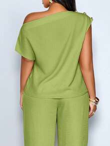 SOLERSUN Women's Plus Size Spring/Summer Elegant Asymmetrical Collar Sleeveless Metal Button Fitted Solid Color Blouse One Shoulder Shirt One Shoulder Top Office Date Evening Top Office Commuter Blouse, Top For Daily Wear Modest Clothes For Ladies Outfit Women Women Spring Outfit Women S Summer Outfits Women S Holiday Co Ord - Green - View 3