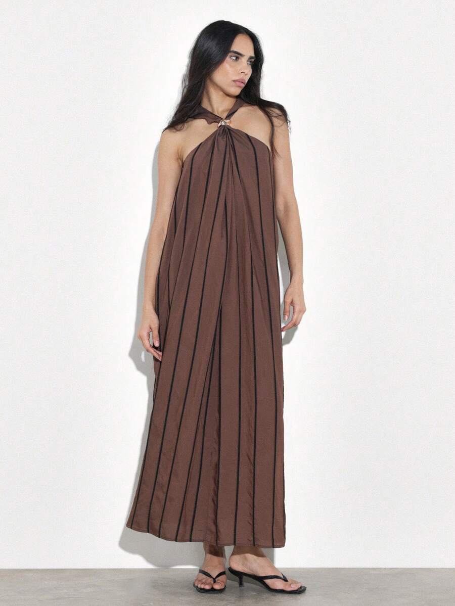 KSTM 女士吊带条纹长款连衣裙，无袖及地，夏季飘逸A字型晚礼服，波西米亚风休闲长裙，系带设计 - 棕色 - 查看 1