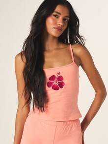 MISSGUIDED Conjunto de pijama con parte superior tipo camiseta y shorts cortos con estampado de hibisco, base de color rosa coral y gráficos florales bordados - Naranja - Ver 3