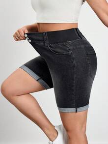 SHEIN CURVE+ 大码水洗高腰修身牛仔短裤，春夏狂欢节服装通勤度假毕业时尚Y2K可爱街头风派对婚礼优雅商务休闲女装高腰黑色牛仔百慕大短裤，带松紧腰带和纽扣细节黑色休闲牛仔短裤，百搭通勤短裤，弹力舒适女式短裤，运动休闲牛仔裤经典卷边牛仔短裤 - 藍色 - 查看 7