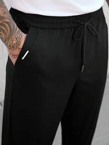 Manfinity CasualCool 男士抽绳腰带口袋休闲百搭日常裤 - 黑色 - 查看 5