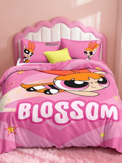 THE POWERPUFF GIRLS X SHEIN Juego de edredón de 3 piezas con estampado de dibujos animados en color rosa, tela suave y desgastada, funda de edredón rosa, con diseños de corazones, estrellas y personajes de dibujos animados, disponible en una variedad de tamaños, adecuado para cama individual, cama doble, cama king y cama queen.